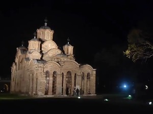 Бдења и литургије у православним храмовима и црквама на КиМ