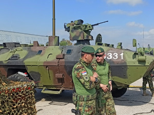 Специјална емисија - „Штит 2022“, приказ способности Војске Србије на аеродрому у Батајници