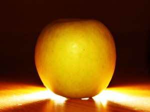 Од злата јабука