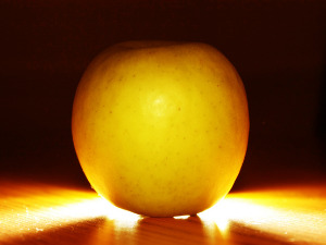 Од злата јабука