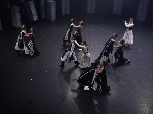 "Соколова песма" одушевила публику спојем традиционалног и модерног играчког израза