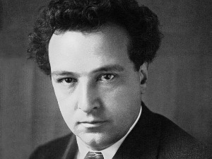 Композитор месеца