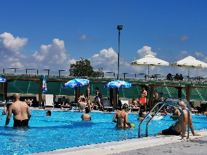 Зашто не треба прескакати "кадицу" и седети на ивици базена