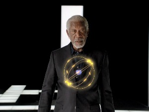 Кроз црвоточину са Морганом Фрименом:  Постоји ли више од два пола?