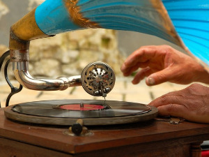 	Винил - Сломљена нада - Едо Љубић