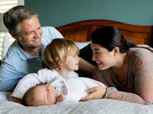 Ноћна партија шаха у којој деца матирају, да ли je штетно да дете од 11 година спава са родитељима