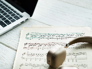 Музика вива – Дела Кирстен Миленко, Алекса Вона и Хајнца Холигера