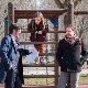 Мама и тата се играју рата, 4-10