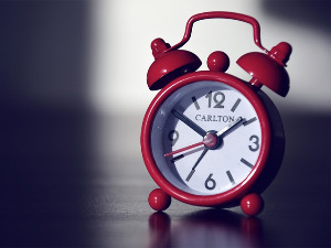 Опет померамо сатове, а гласало се да се ова пракса укине