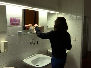 Смањење менструалног сиромаштва – производи за женску интимну хигијену нису луксуз