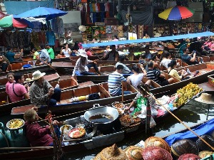 Бангкок и модерна архитектура - како живети са водом а не у страху и „против ње"