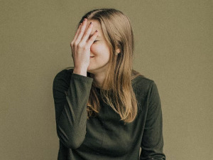 Зашто се и после више година стидимо када се сетимо неких непријатних ситуација