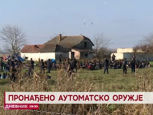 Пронађено аутоматско оружје