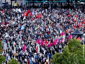 Протести широм света