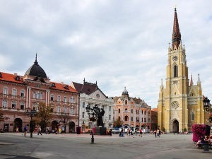 Јутарњи програм из три студија