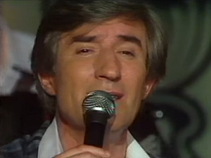  1001 Траг - Испод палме на обали мора - Тома Здравковић 