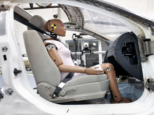 Жене чешће смртно страдају у саобраћају, јер је безбедност возила прилагођена мушкарцима