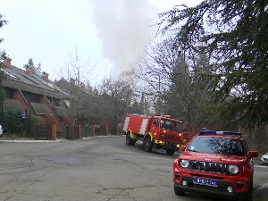 Пожар у Вишњичкој бањи под контролом, на терену 24 ватрогасца