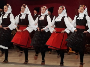 	Коловођо ногом крени