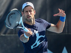 Ђоковић сезону почиње дубл мечом у Аделејду