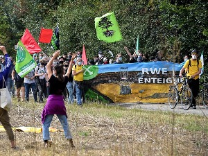 Немачка: Полиција разбија протесте против проширења рудника лигнита у Лицерату