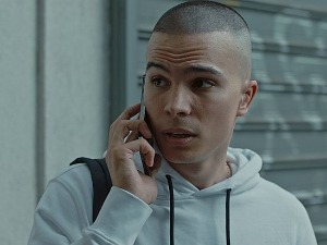 У клинчу, 24-30