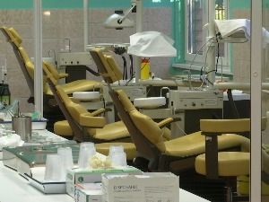 Коме да се обратимо када нас у недоба заболи зуб