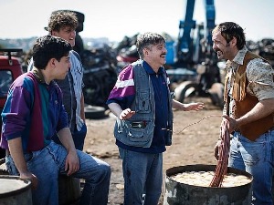 Пси лају ветар носи, 3-11 прва сезона