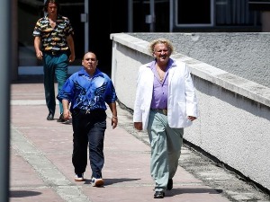 Пси лају ветар носи, 8-11 прва сезона