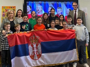 Генерални конзул Радовановић посетио српске ђаке уочи Дана државности