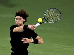 Рубљов први финалиста турнира у Дубаију