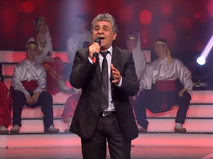  1001 Траг – Волела си каранфиле беле – Ангел Димов 